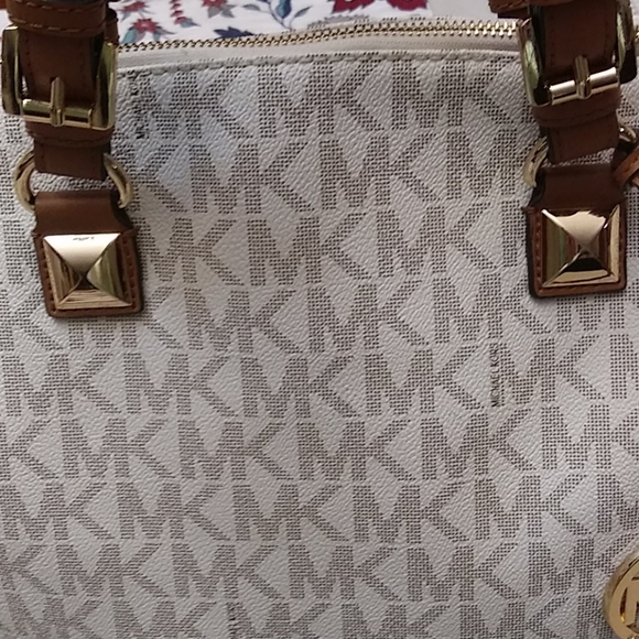 ❤Michael kors purse (NWOT) ❤ - Picture 4 of 8